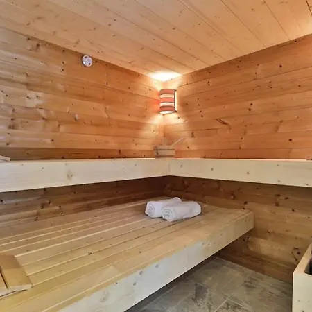 Private Chalet With Jacuzzi And Sauna 别墅 霞慕尼
